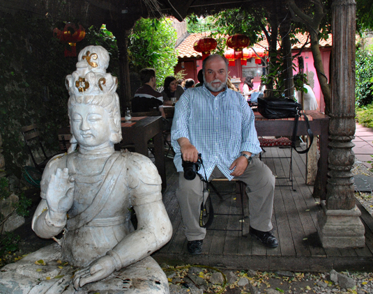 Estatua de bodhisattva en la Rota do Chá